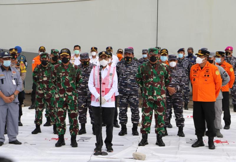 Titik Jatuh dan Sinyal Kotak Hitam Sriwijaya Air  SJ 182 Ditemukan