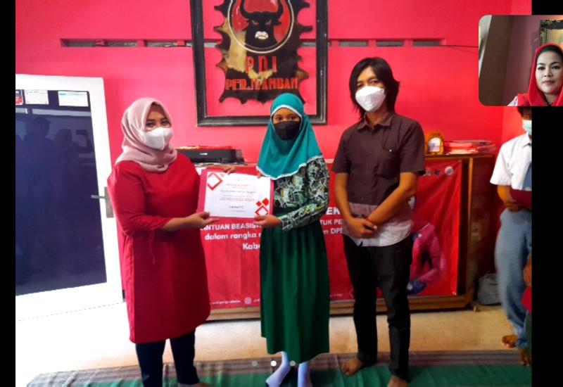 penyerahan beasiswa