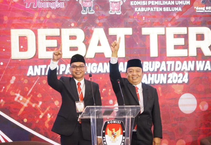 Debat terbuka putaran kedua dalam rangka Pemilihan Kepala Daerah (Pilkada) Kabupaten Seluma, Sabtu, 16 November 2024. Tema debat kali ini adalah “Sinergi Memajukan Daerah dengan Inovasi yang Inklusif dan Berdaya Saing dalam Rangka NKRI”.  