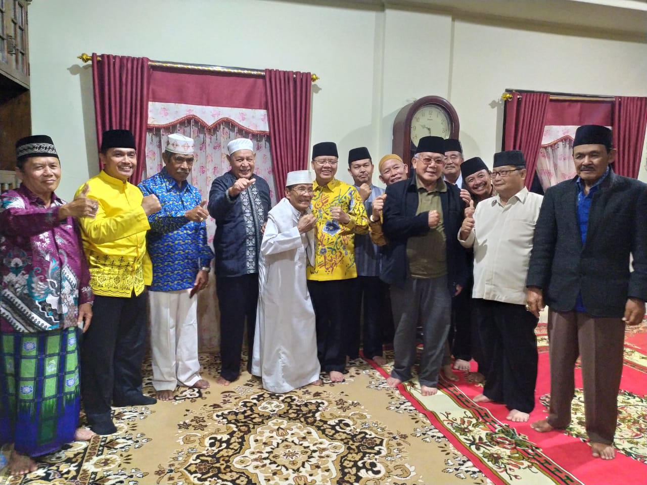 Mehangatan saat kunjungan kerja Gubernur.
