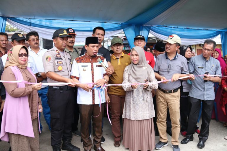 Peresmian Auning Pasar Panorama.