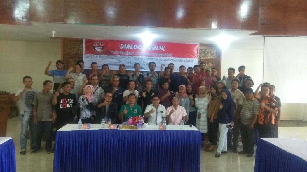 Dialog Publik bahas Omnibus Law.