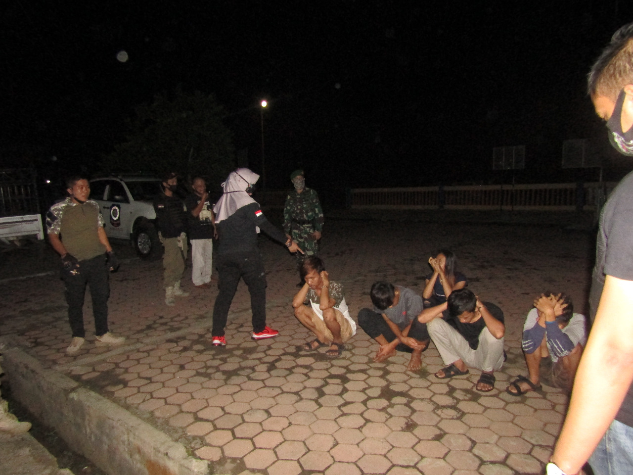 Konsumsi Alkohol di Tempat Umum, 7 Warga BS Diamankan Tim Gabungan