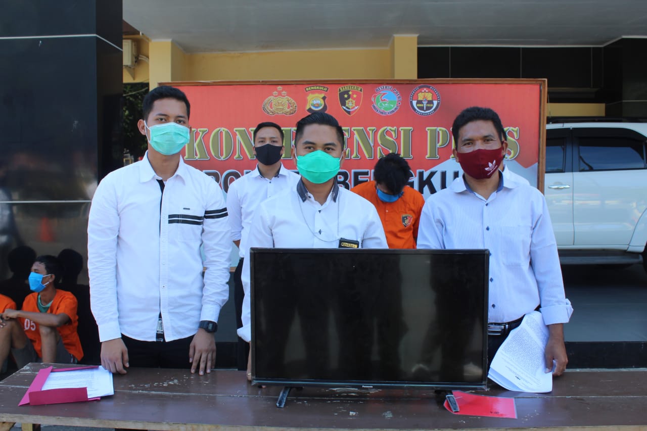Tertunduk Lesu, 3 Warga Kota Pelaku Curat Diringkus
