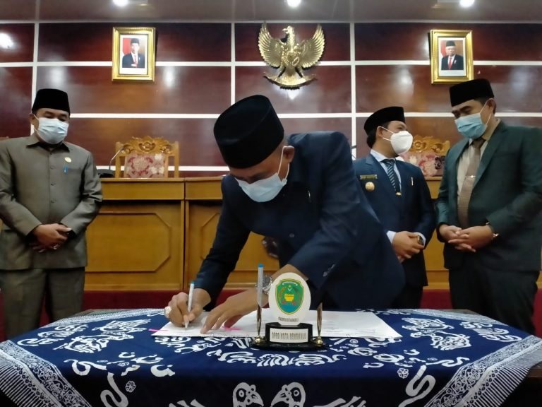 Perda APBD Kota Bengkulu Tahun 2021 Disahkan