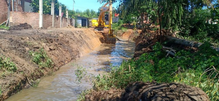 Antisipasi Banjir, PUPR Kota Gencarkan Pengerukan Drainase