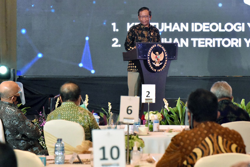 Era Industri 4.0, Mahfud MD Sebut Bak Pisau Bermata Dua