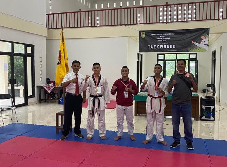 Atlet Taekwondo Bengkulu Raih Medali Emas Di Popda Magelang