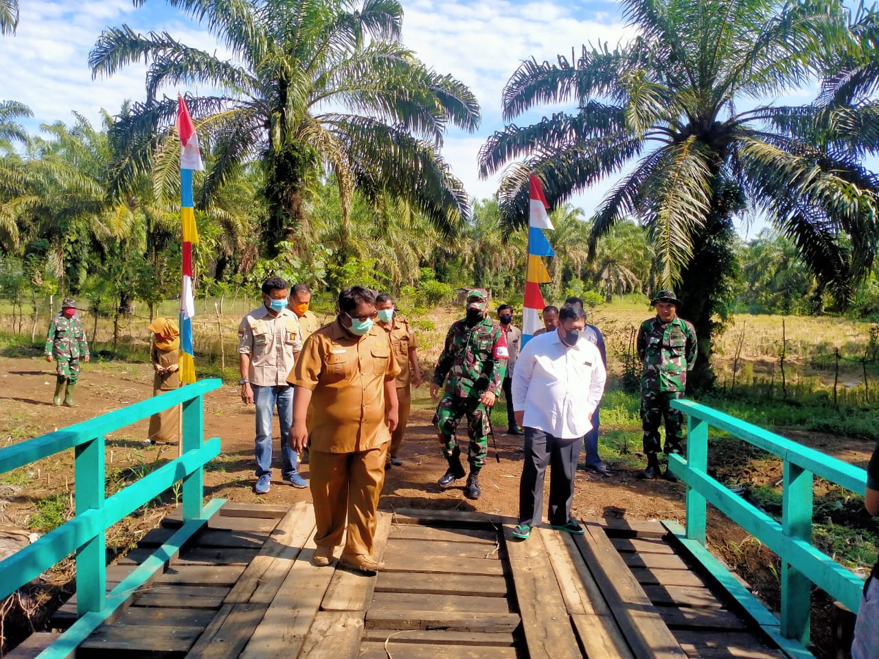 Bupati Choirul Huda Tinjau Lokasi TMMD Kodim 0428/Mukomuko