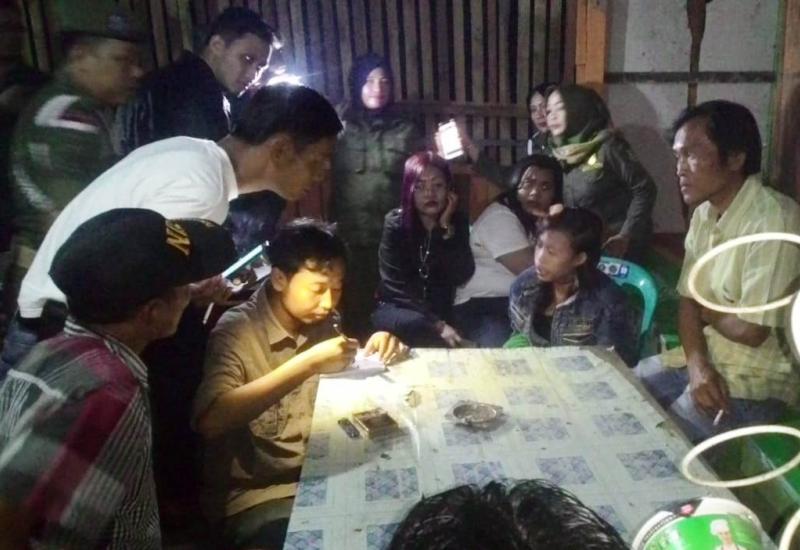Dewan, Pol PP beserta Polres saat menyidak warem di Liku 9.