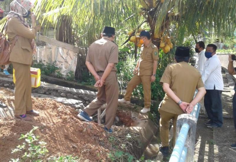 Pantau Pembangunan Drainase, PUPR Kota Targetkan September Selesai