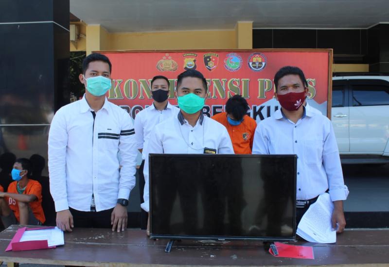 Tertunduk Lesu, 3 Warga Kota Pelaku Curat Diringkus