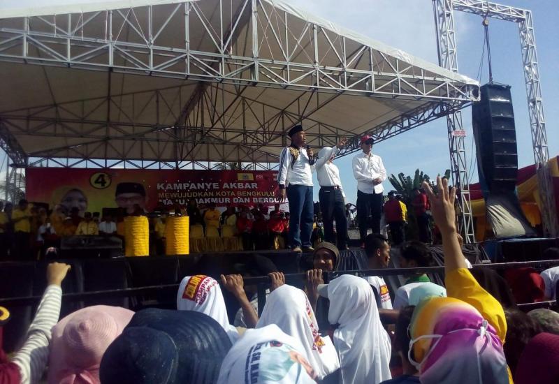 Kampanye Akbar Pilwakot Bengkulu 2018 Paslon Linda Mirza/pedomanbengkulu.com