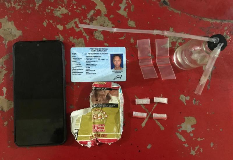  Warga Kota Diamankan Bersama 4 Paket Sabu dan Bong