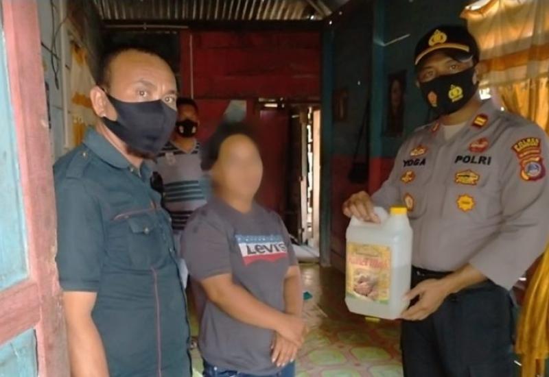 IRT di Bantui Diamankan Polisi, Kedapatan Simpan Miras Cap Tikus