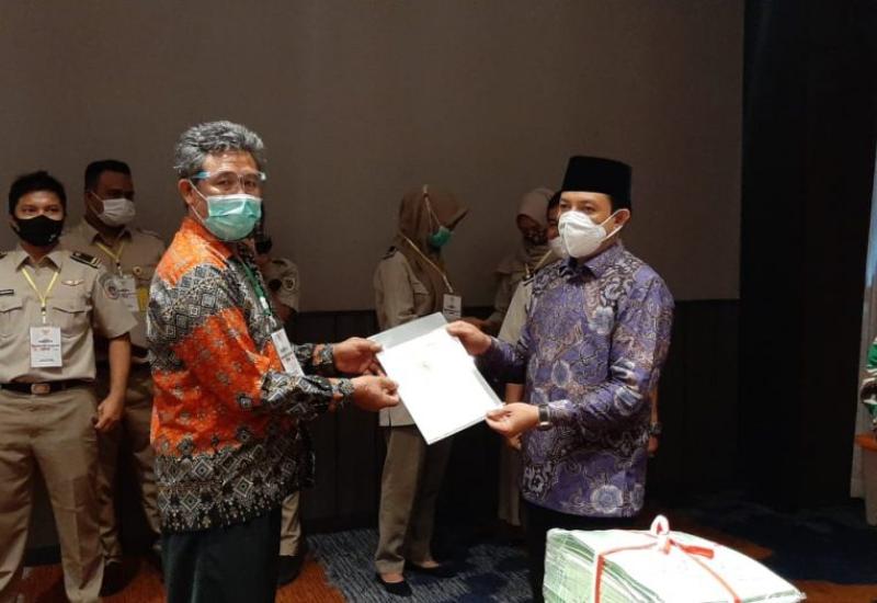 Sertifikat PTSL Diserahkan, Ini Pesan Plt Walikota ke BPN