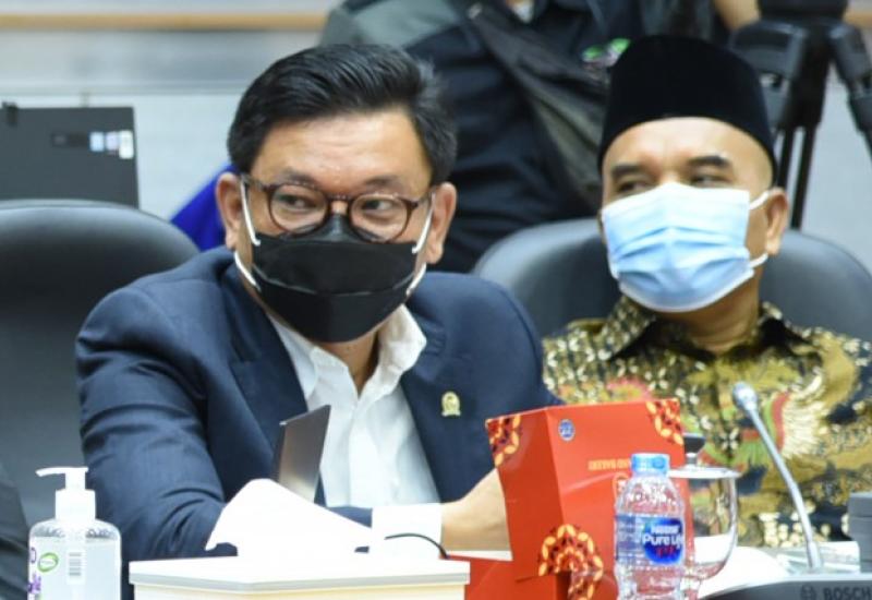 Wakil Ketua Komisi VIII DPR RI Ace Hasan Syadzily Saat rapat kerja Komisi VIII DPR RI dengan Kementerian Agama (Kemenag) RI, di Ruang Rapat Komisi VIII, Gedung Nusantara II, Senayan, Jakarta, Senin (23/11/2020)' Foto : Oji/Man