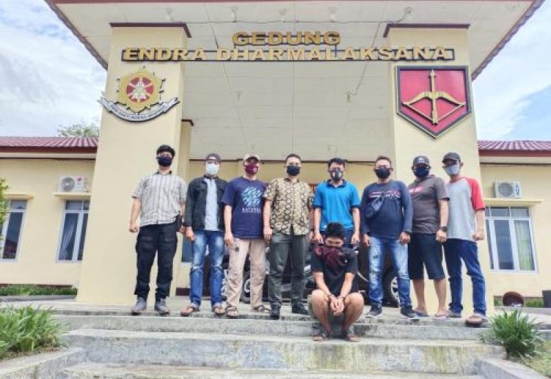 Sempat Kabur, Pelaku Pembunuhan Diantar Keluarga Serahkan Diri