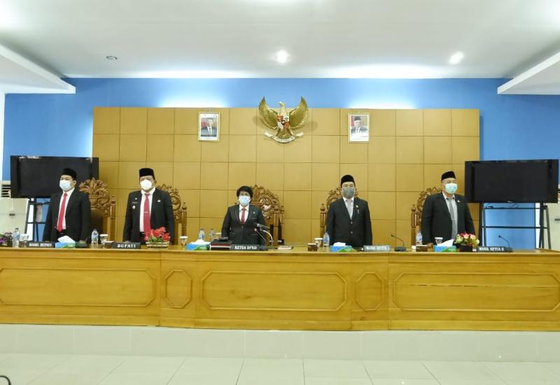Gelar Paripurna, DPRD BU Bahas Pemberhentian Serta Pengangkatan Bupati dan Wabub