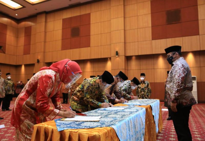 Jelang Pergantian Tahun, Menag Lantik 11 Pengurus Baznas