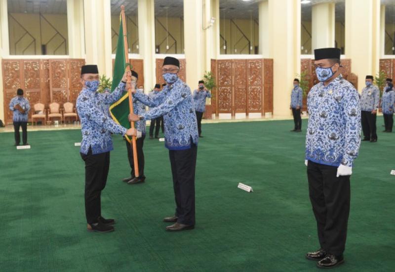 Ketua Korps Pegawai Republik Indonesia (KORPRI) Sekretariat Jenderal DPR RI Djaka Dwi Winarko saat Pengukuhan Dewan Pengurus KORPRI Setjen DPR RI Masa Bakti 2020-2025, di Ruang Pustakaloka, Gedung Nusantara IV, Senayan, Jakarta, Senin (4/1/2020). Foto : Jaka/Man