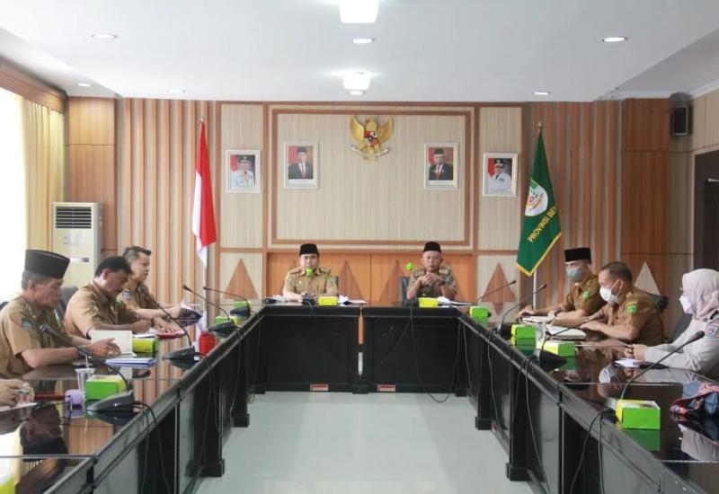 Rapat mafia tanah