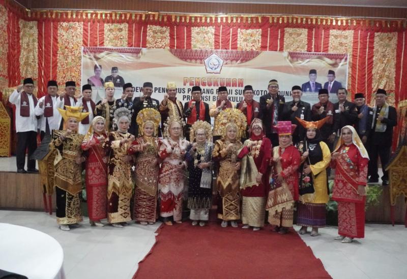 Pemerintah Provinsi (Pemprov) Bengkulu menyambut baik kehadiran dan komitmen Payuang Panji Suku Koto Sadunia (PPSKS) Provinsi Bengkulu, yang bertekad untuk bersama-sama mendukung pembangunan daerah.